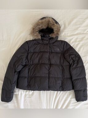 The North Face 550 Women’s Black Hooded Puffer Jacket with Faux Fur Trim